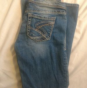 Silver Jeans Suki 26 x 30 medium wash stitching